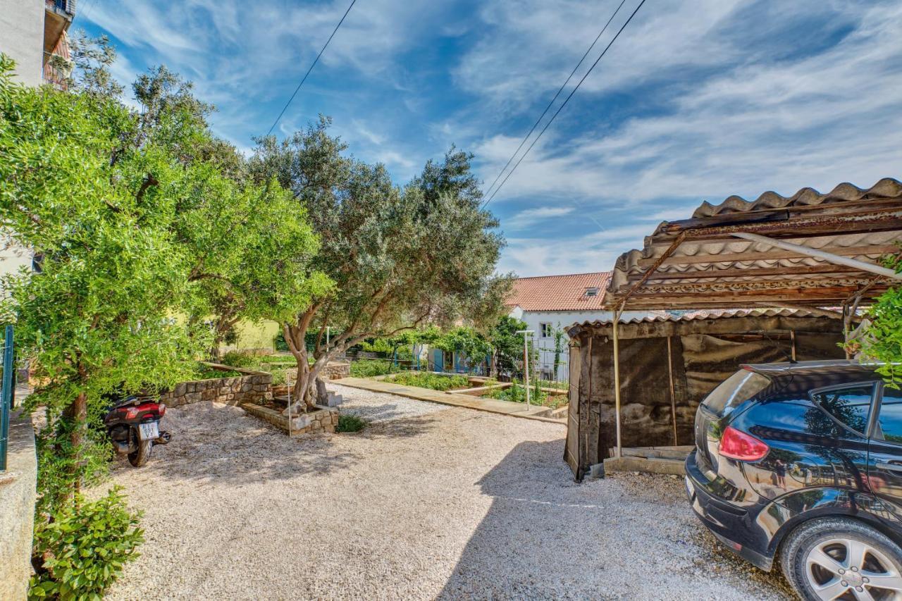 Apartment Dami Mali Lošinj Eksteriør billede
