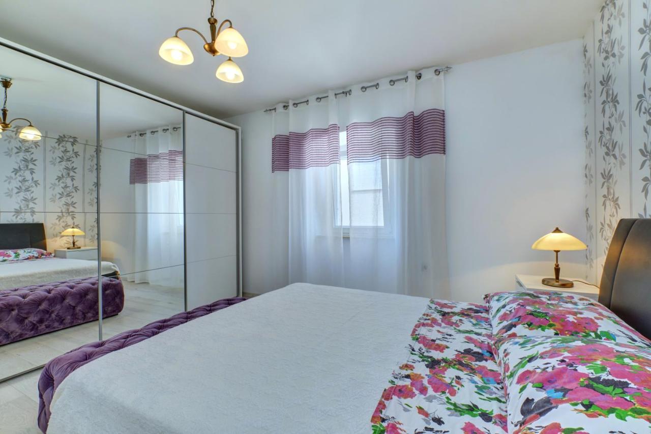 Apartment Dami Mali Lošinj Eksteriør billede
